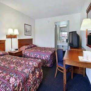 Super 8 By Wyndham